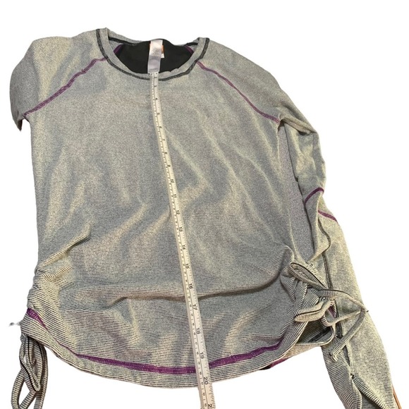 Lucy Tech Gray and Purple Long Sleeve Active Wear Ruched Top Size Extra Small - Picture 11 of 12